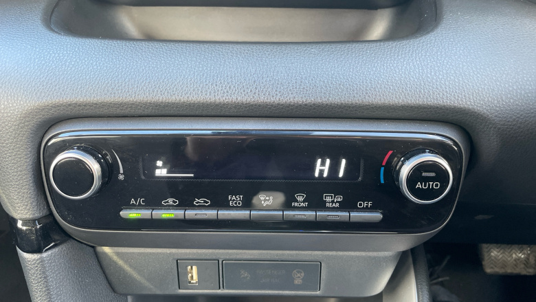 Toyota Yaris 1.5 Hybrid Icon 5dr CVT Hybrid Hatchback